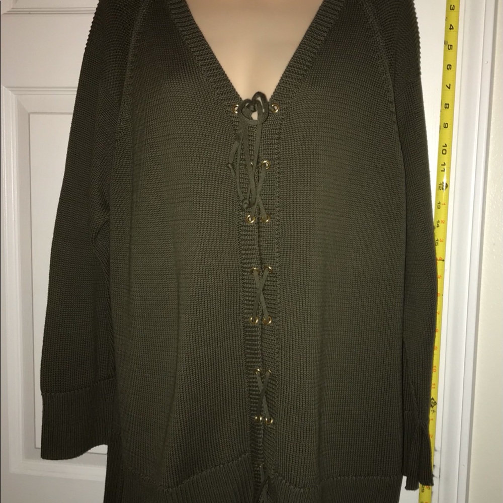 Chico’s long sleeve sweater